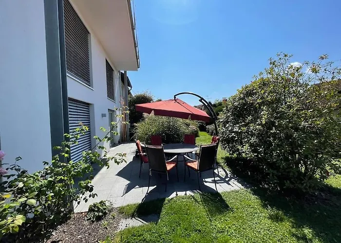 Ferienwohnung Mit Terrasse Und Garten In Seenaehe