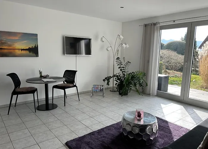 Ferienwohnung Mit Terrasse Und Garten In Seenaehe